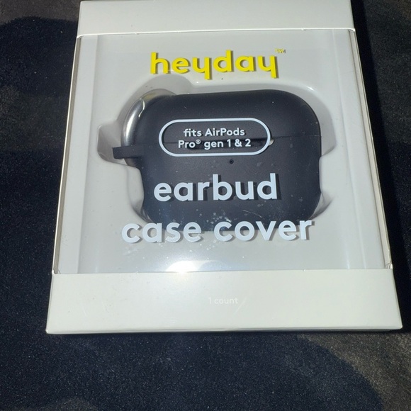 Heyday Black Earbud Case Cover for AirPods Pro 1st & 2nd generation NWT - Picture 1 of 2